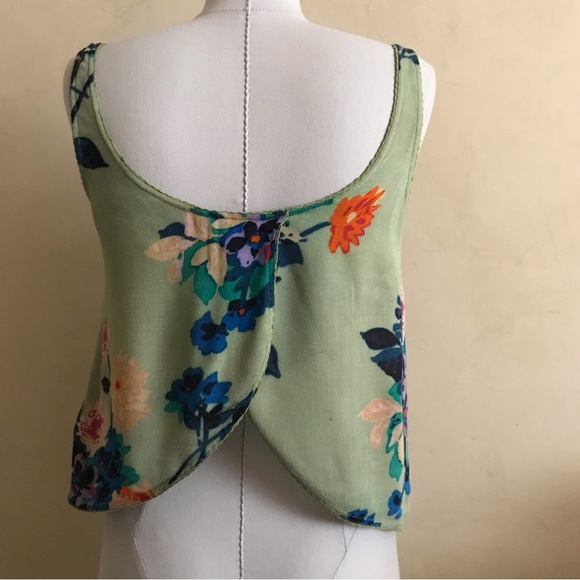 HOST PICK Watercolor Print Summer Top - Picture 2 of 4